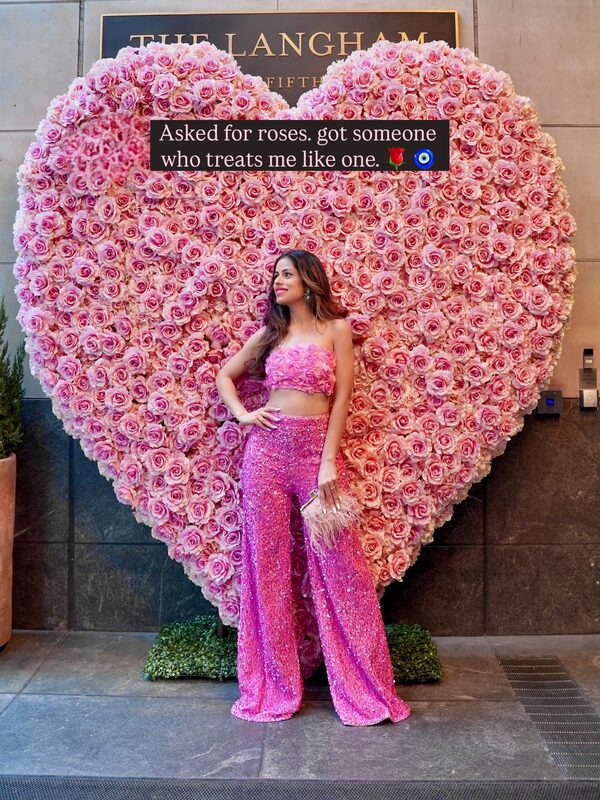 Roopsi Bansal in a pink Valentine's look