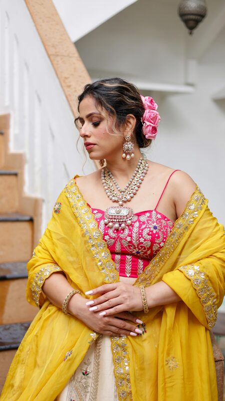 Roopsi Bansal in a Diwali ethnic look