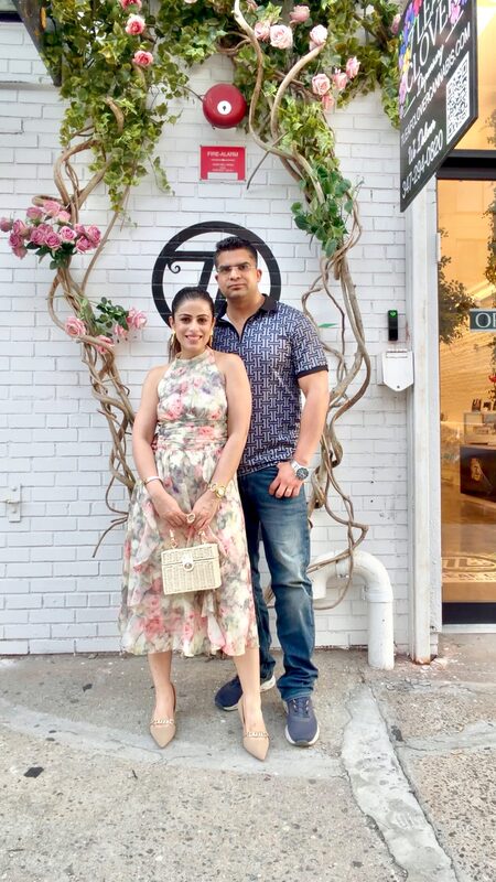 Roopsi Bansal turning a city street into a photoshoot