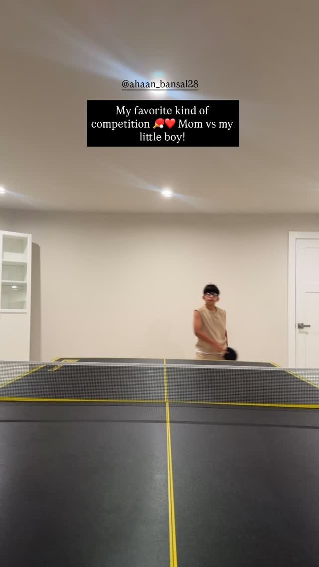 Roopsi Bansal's son playing table tennis at home