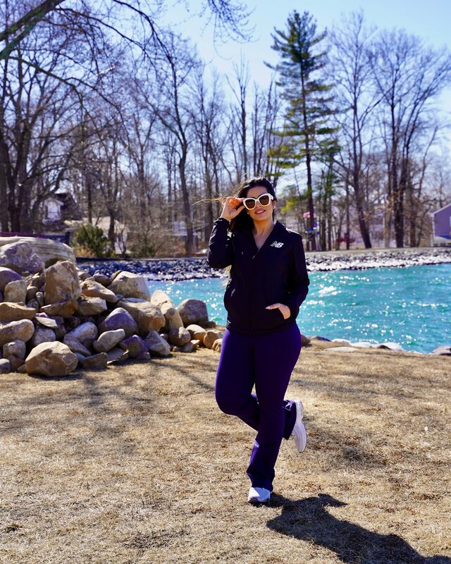 Roopsi Bansal in High Waist Flare Yoga Pants from Jekaoyi