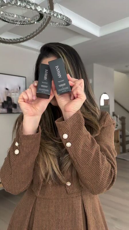 Roopsi Bansal trying Armani Beauty's Luminous Silk Foundation
