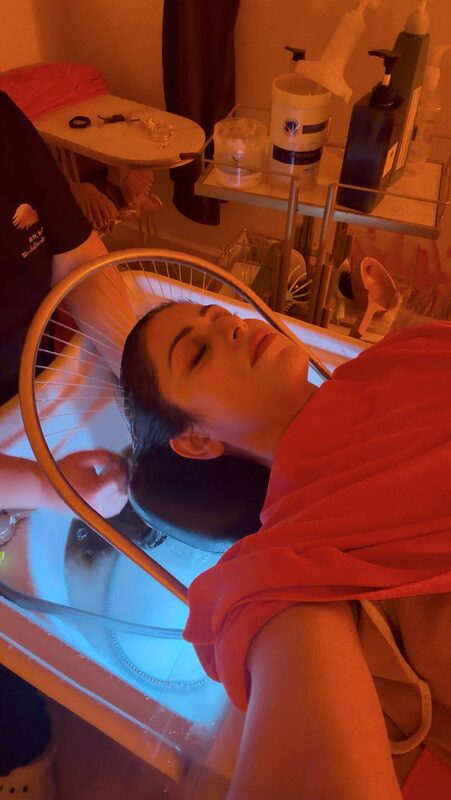 Roopsi Bansal getting scalp therapy at Blissful Head Space Spa